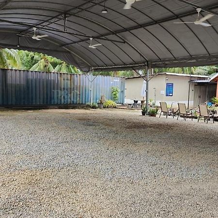 Homestay Umbai Kelana Merlimau Exteriör bild