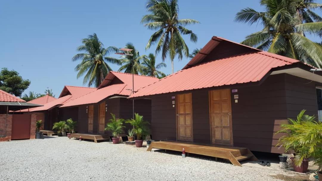 Homestay Umbai Kelana Merlimau Exteriör bild