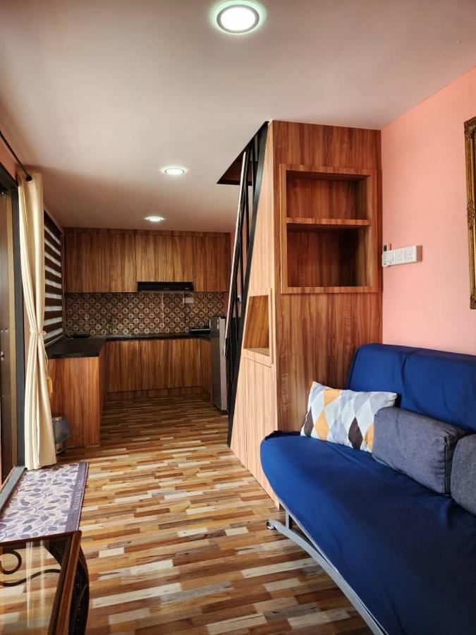 Homestay Umbai Kelana Merlimau Exteriör bild