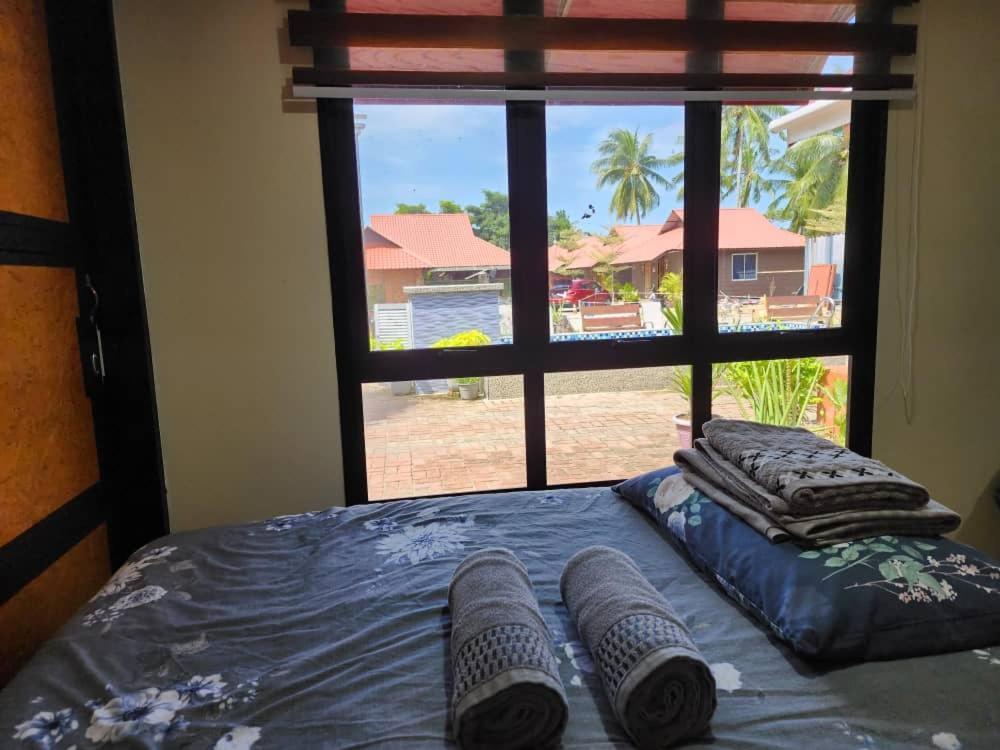 Homestay Umbai Kelana Merlimau Exteriör bild