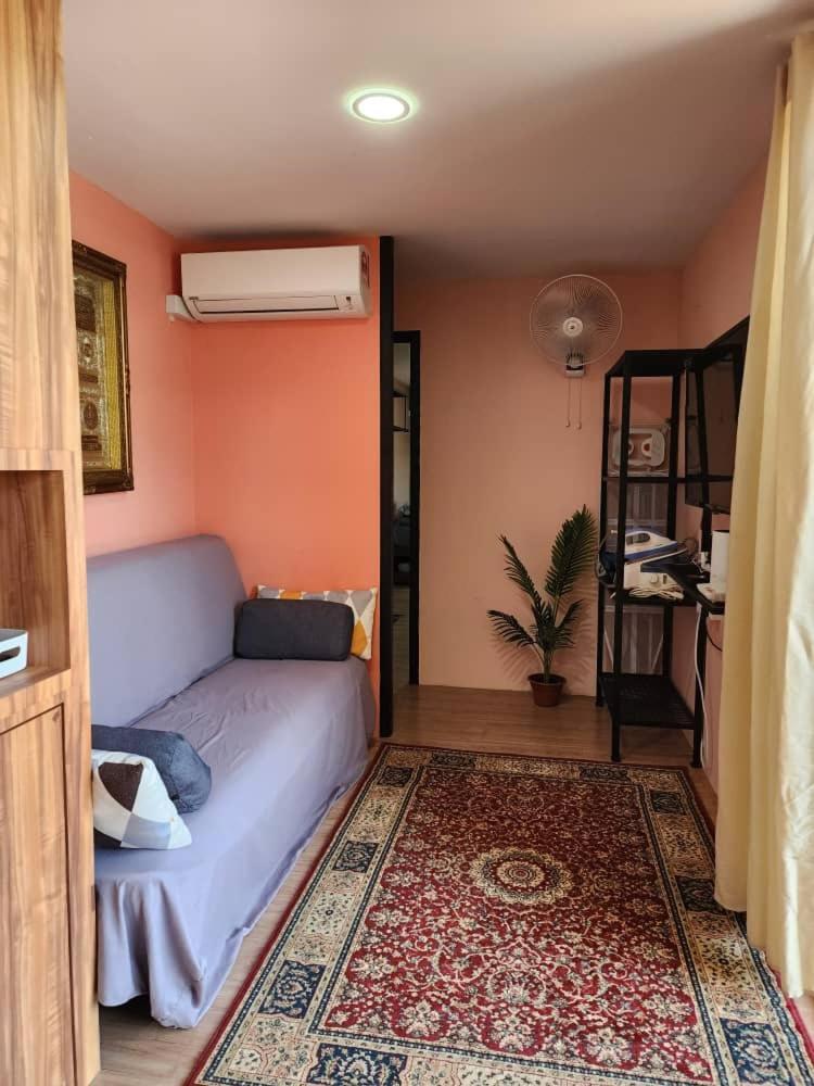 Homestay Umbai Kelana Merlimau Exteriör bild
