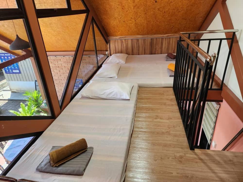 Homestay Umbai Kelana Merlimau Exteriör bild