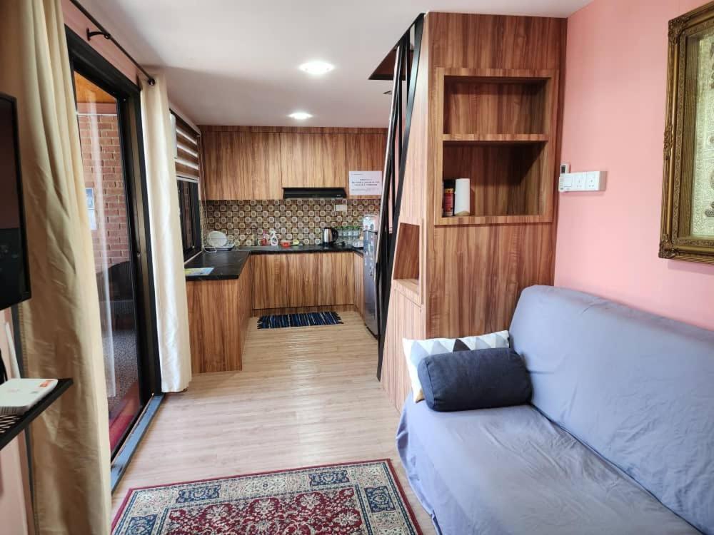 Homestay Umbai Kelana Merlimau Exteriör bild