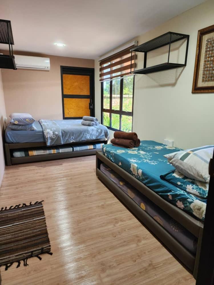Homestay Umbai Kelana Merlimau Exteriör bild